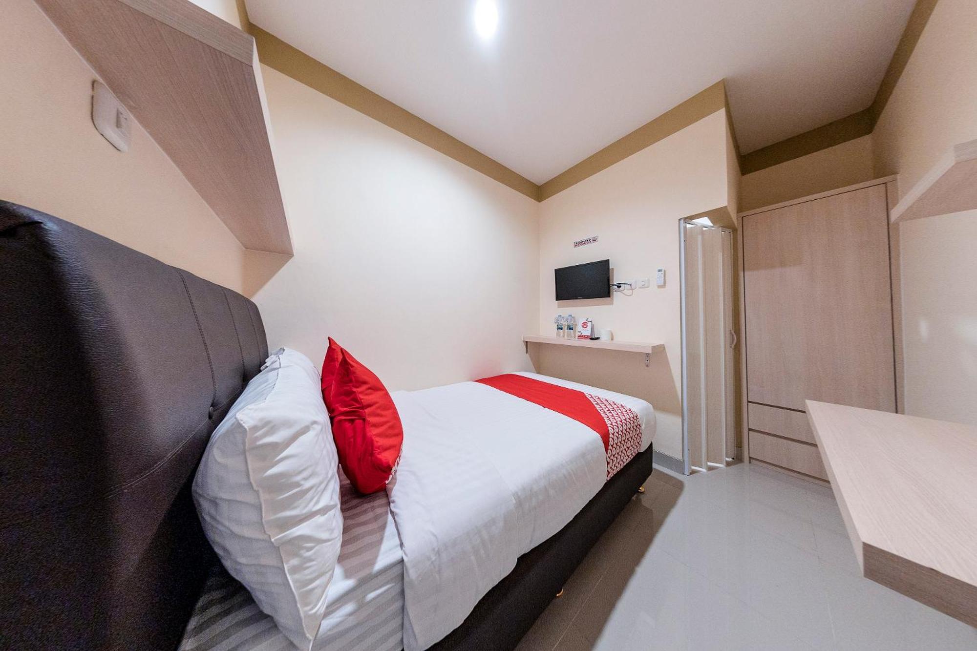 Oyo 478 Balcon Biru Jacarta Exterior foto